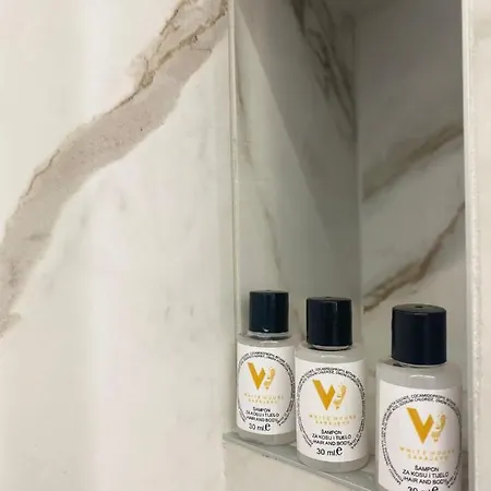 White House Apartment