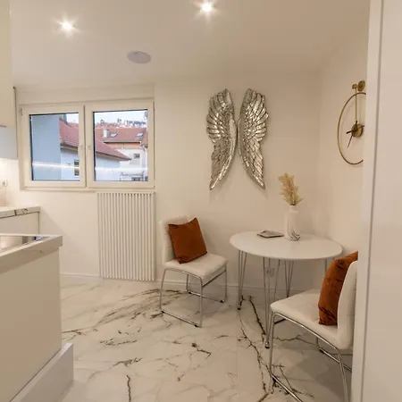 White House Apartment