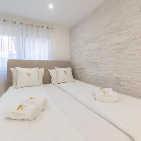 White House Apartment